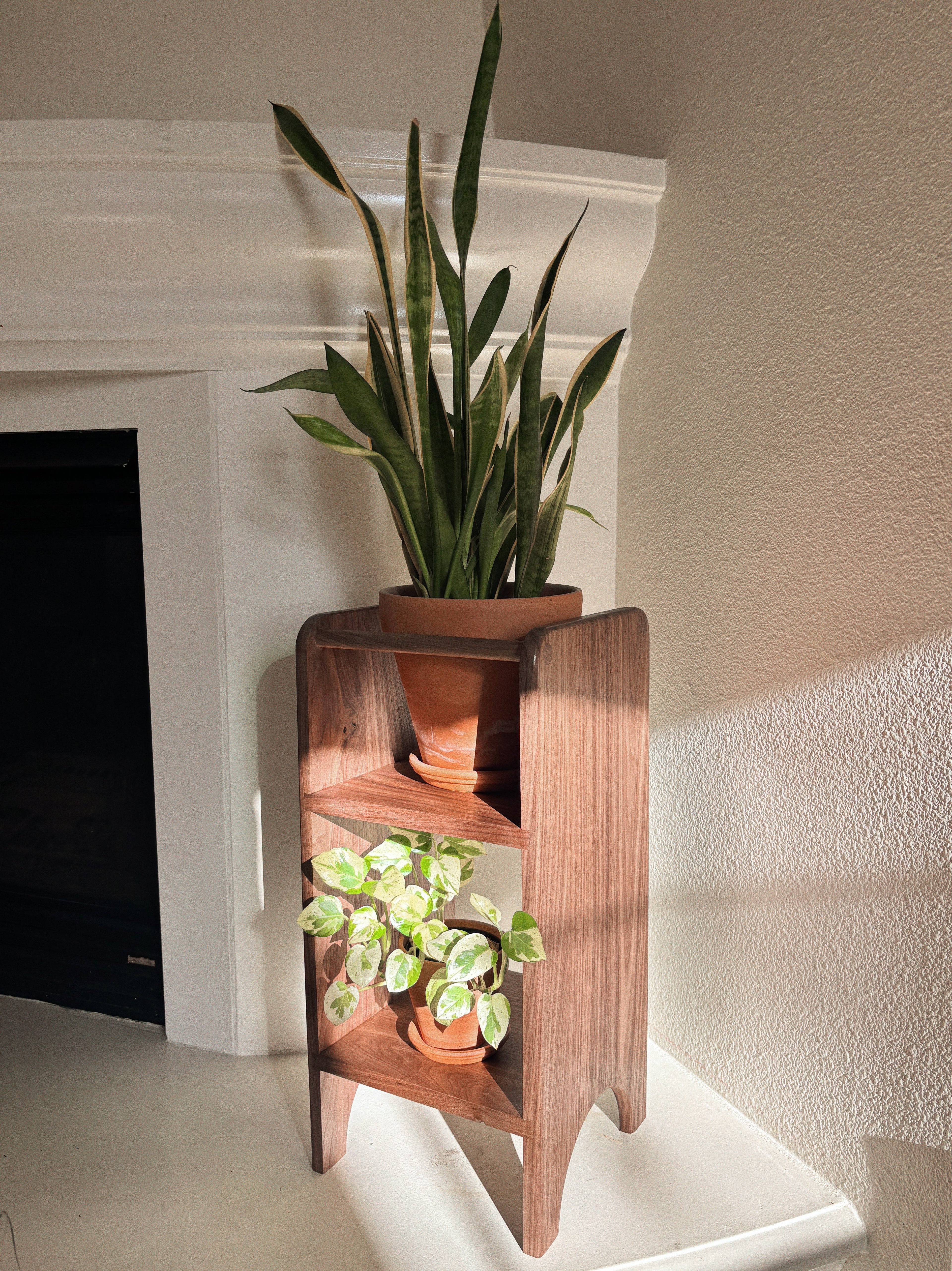 Sunny Coast Plant Stand